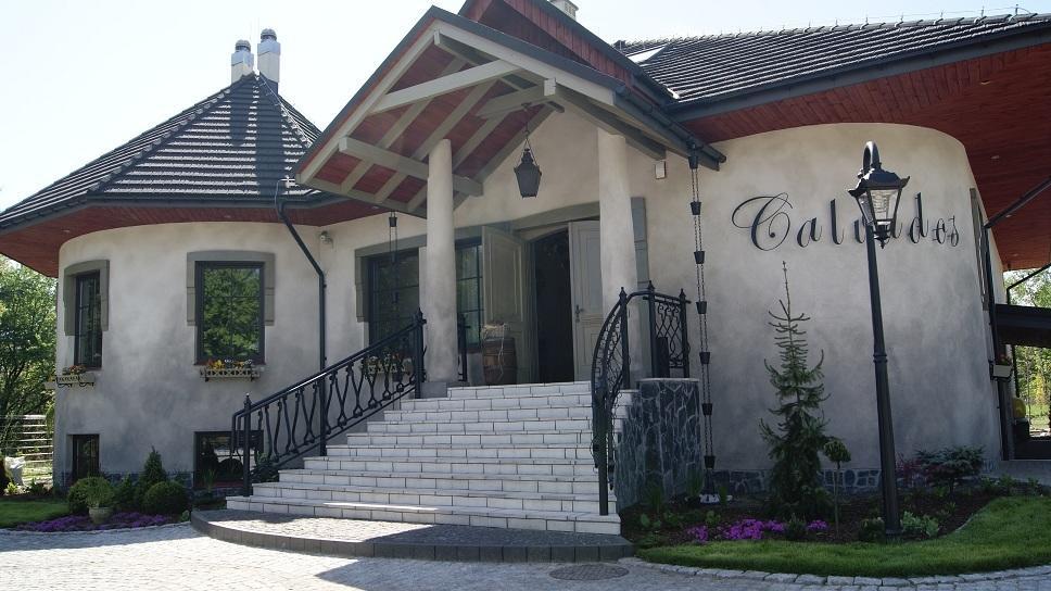 Calvados Hotel รูดา ชลอสกา ภายนอก รูปภาพ